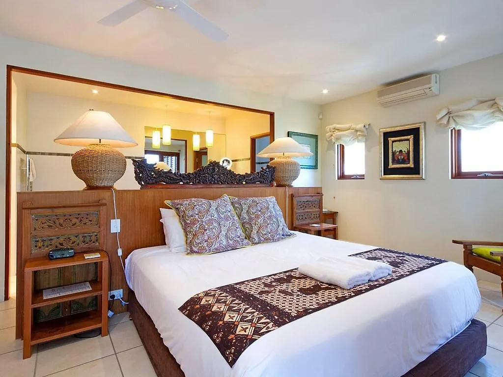 Balinese Inspired Retreat With Pool Villa Noosa Heads Holiday home